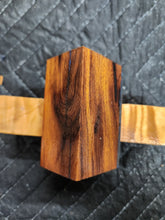 Desert ironwood bottlestopper