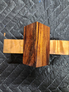 Desert ironwood bottlestopper