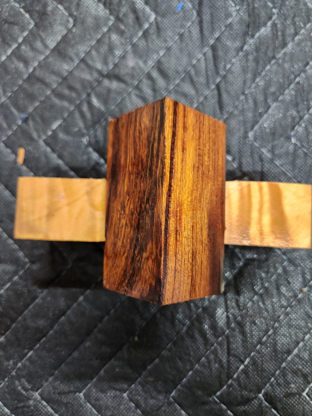Desert ironwood bottlestopper
