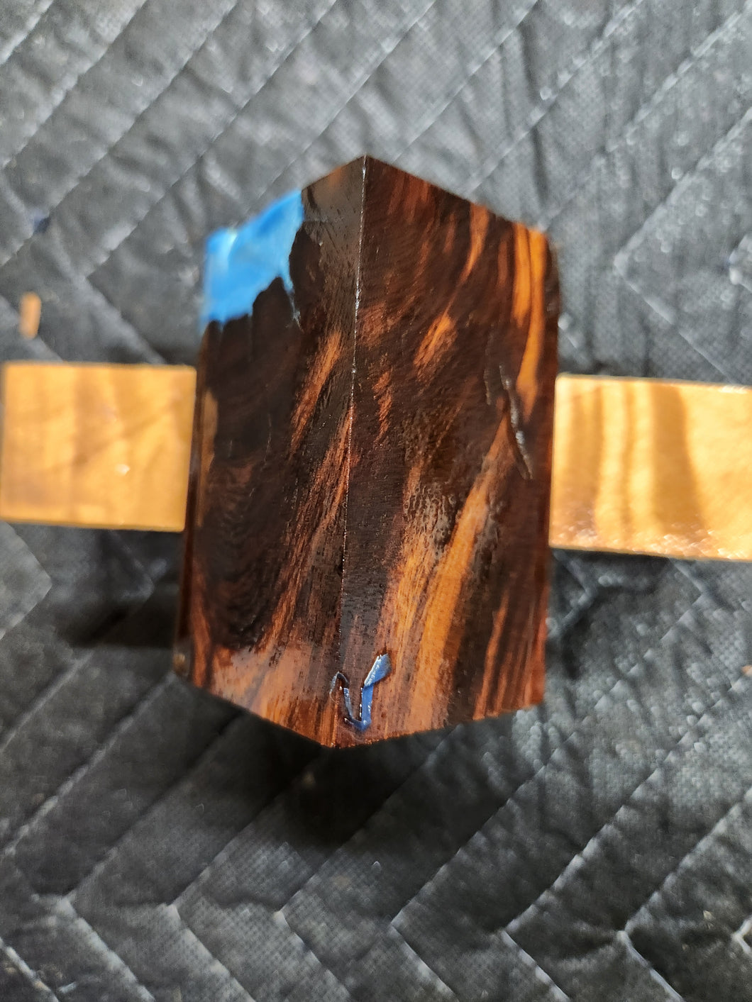 Desert ironwood bottlestopper