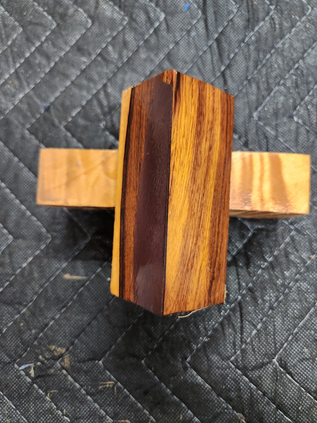 Desert ironwood bottlestopper