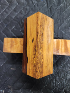 Desert ironwood bottlestopper