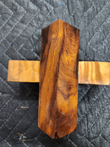 Desert ironwood bottlestopper