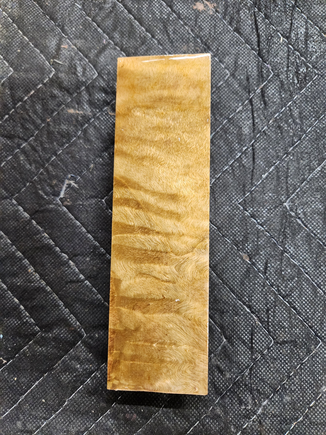 Cottonwood knife scale