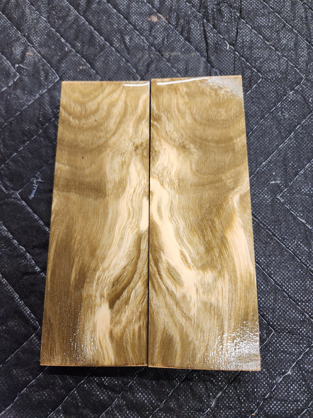 Cottonwood knife scale