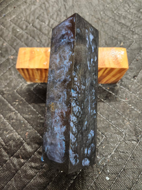 Call block full resin cast