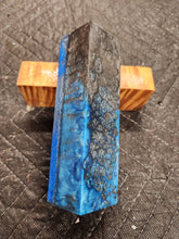 Call block full resin cast