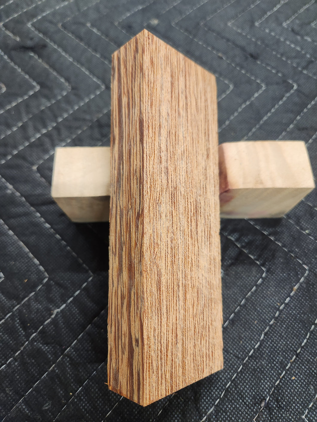 Andira Knife Scale