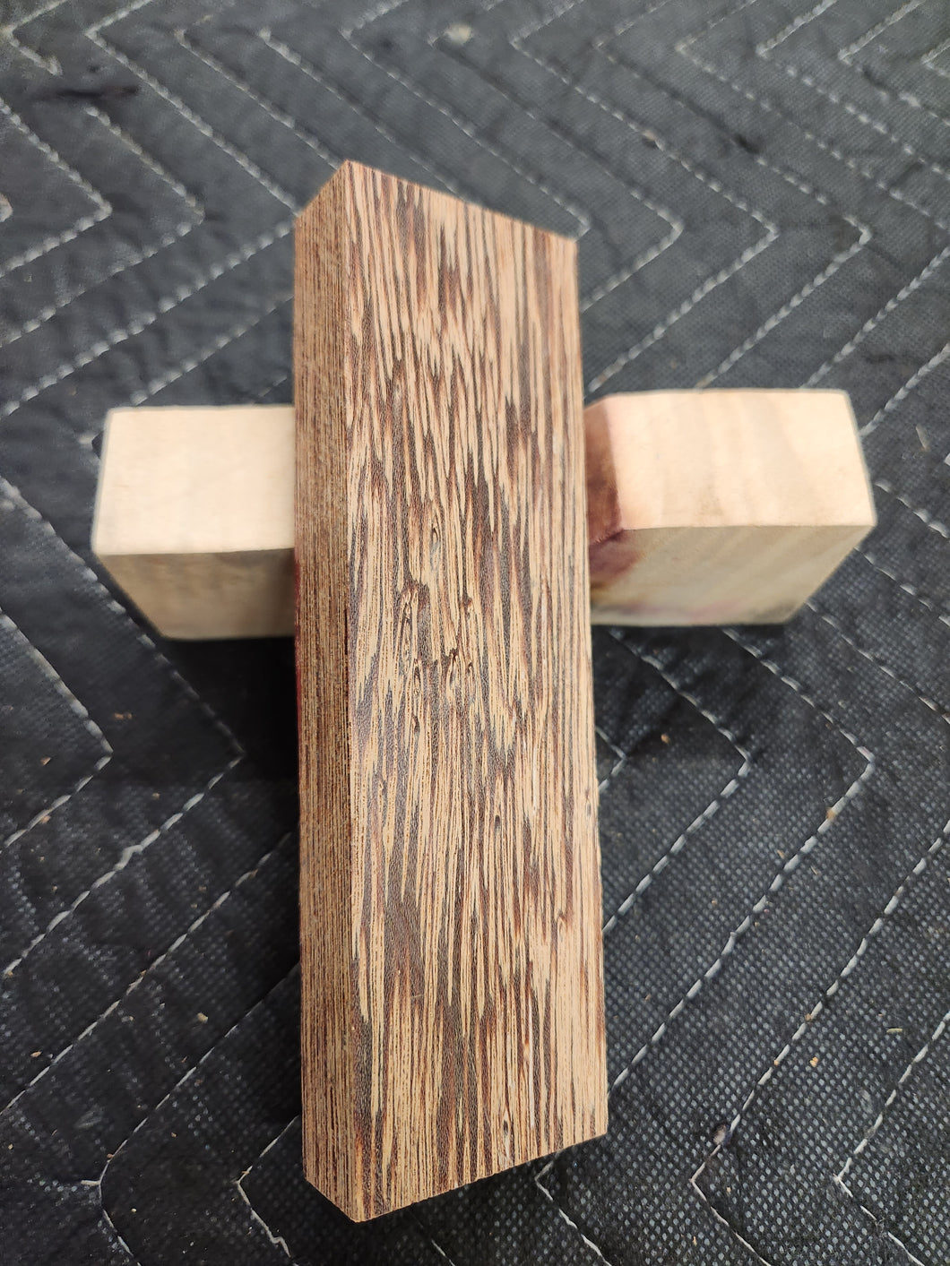 Andira Knife Scale