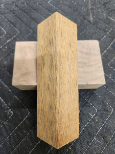 Amarela
