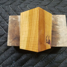 Casting Apricot bottlestopper