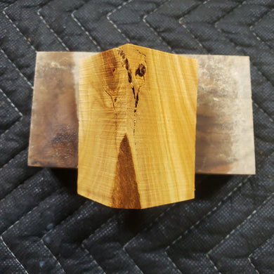 Casting Apricot bottlestopper