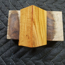 Casting Apricot bottlestopper