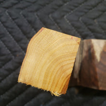 Casting Apricot bottlestopper